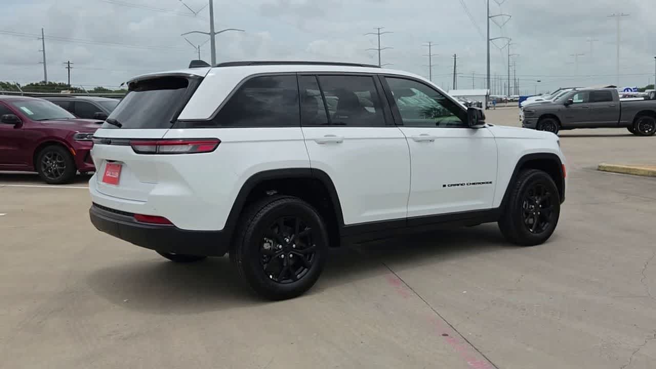 Thumbnail: 2026 Jeep Grand Cherokee - 8
