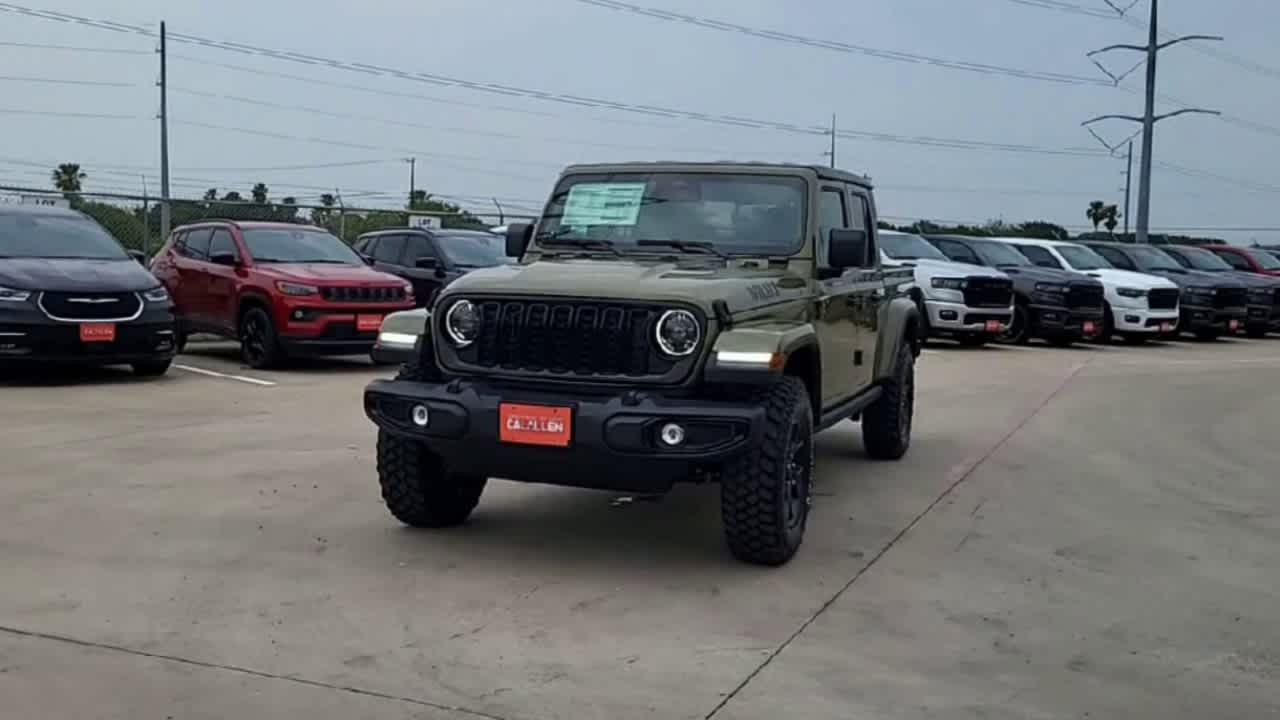 Thumbnail: 2026 Jeep Gladiator - 3