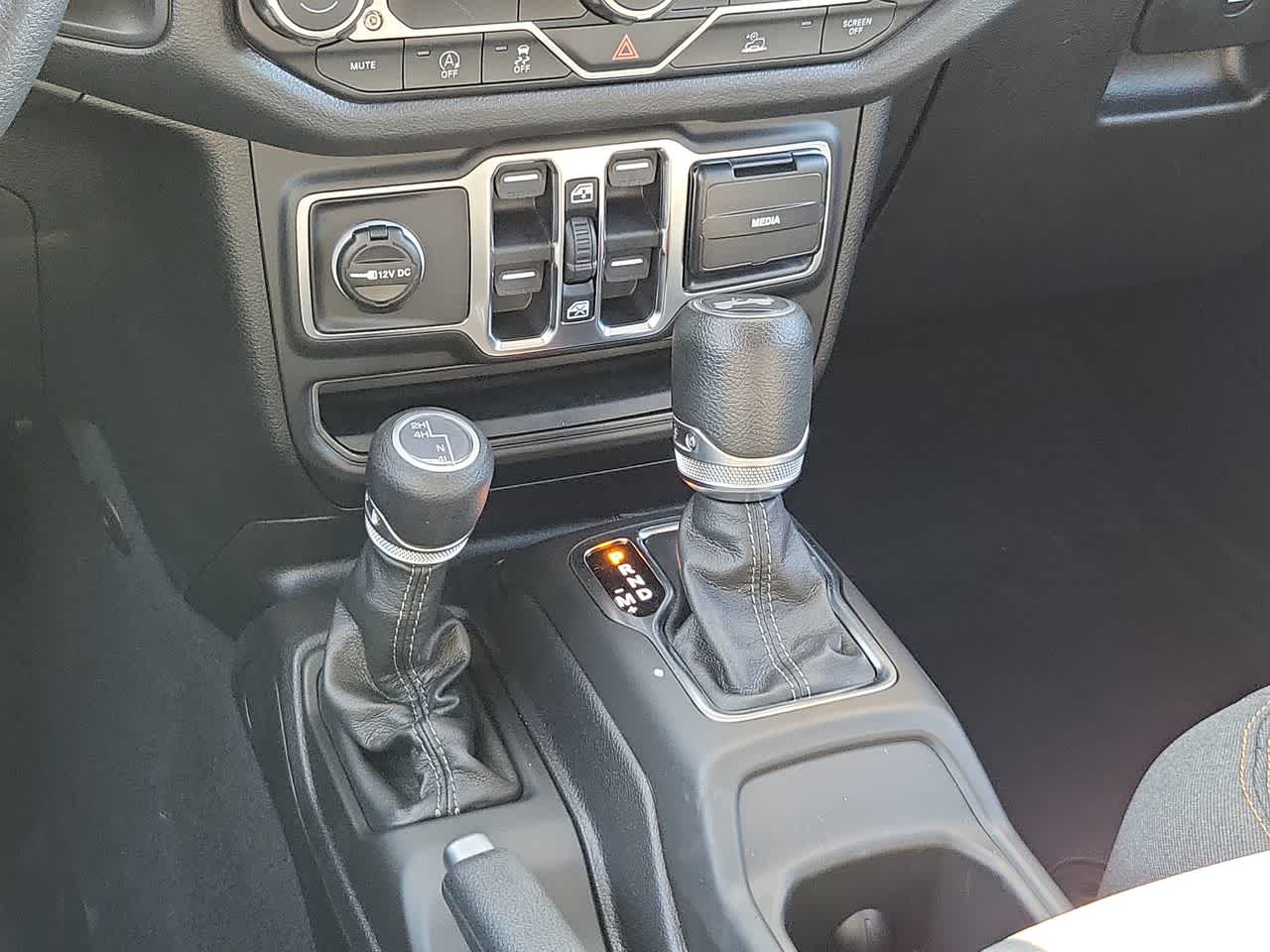 Thumbnail: 2026 Jeep Wrangler - 25