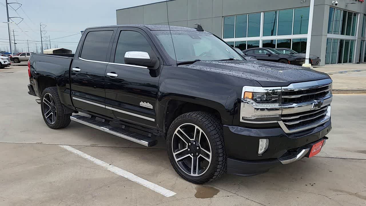 2018 Chevrolet Silverado 1500 High Country photo 2