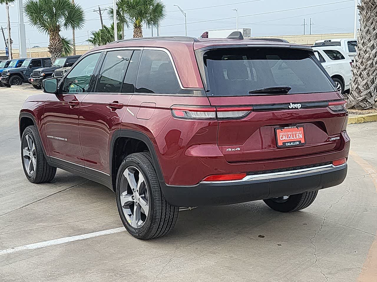 Thumbnail: 2025 Jeep Grand Cherokee - 12