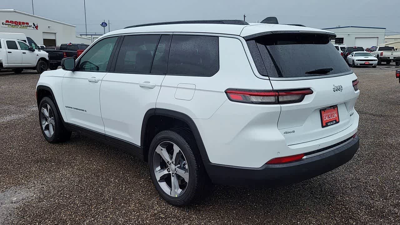 Thumbnail: 2026 Jeep Grand Cherokee - 6