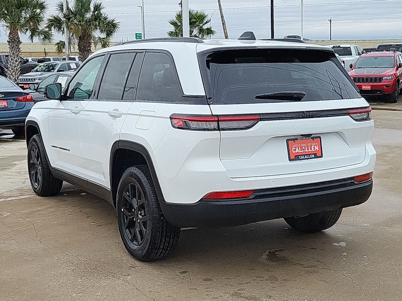 Thumbnail: 2025 Jeep Grand Cherokee - 12