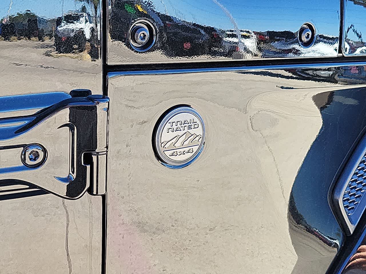 Thumbnail: 2026 Jeep Gladiator - 15