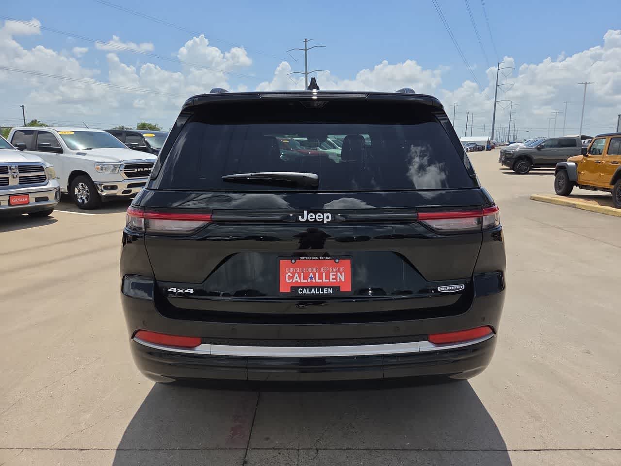 Thumbnail: 2026 Jeep Grand Cherokee - 13
