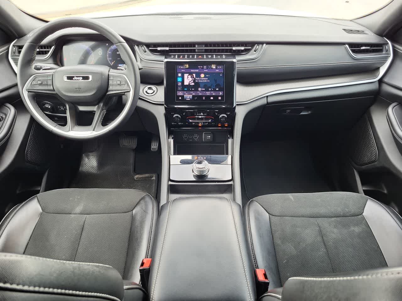 Thumbnail: 2024 Jeep Grand Cherokee - 18