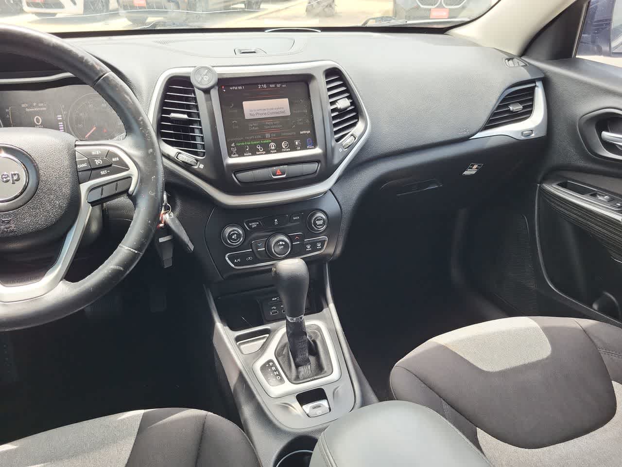 Thumbnail: 2014 Jeep Cherokee - 24