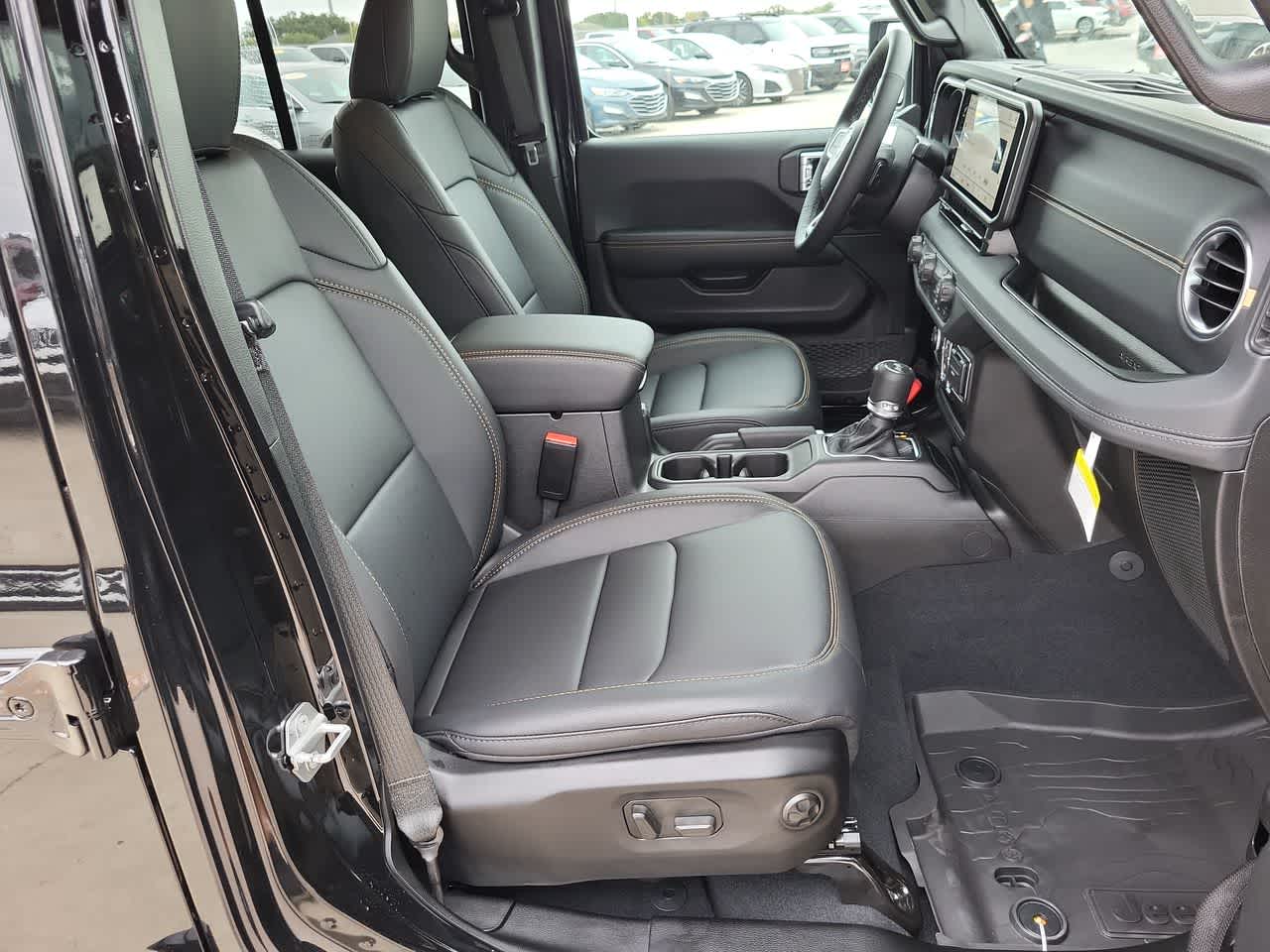 Thumbnail: 2026 Jeep Wrangler - 22