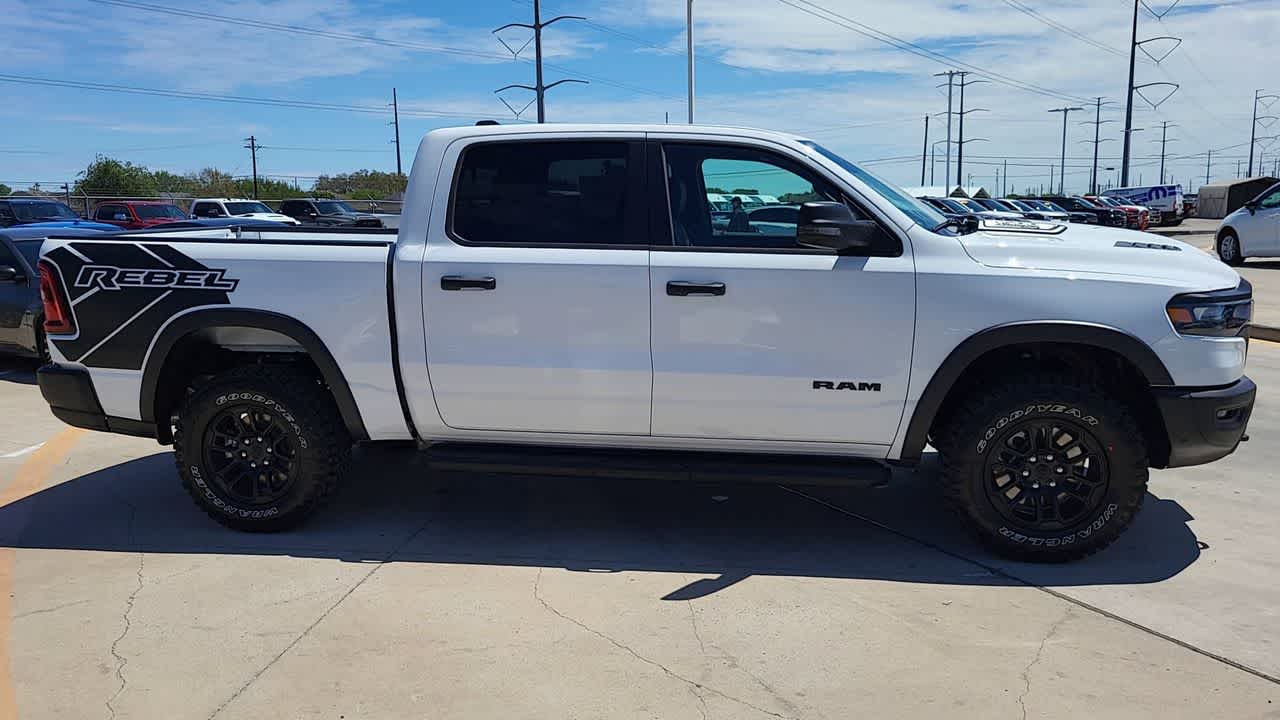 Thumbnail: 2026 RAM 1500 - 9