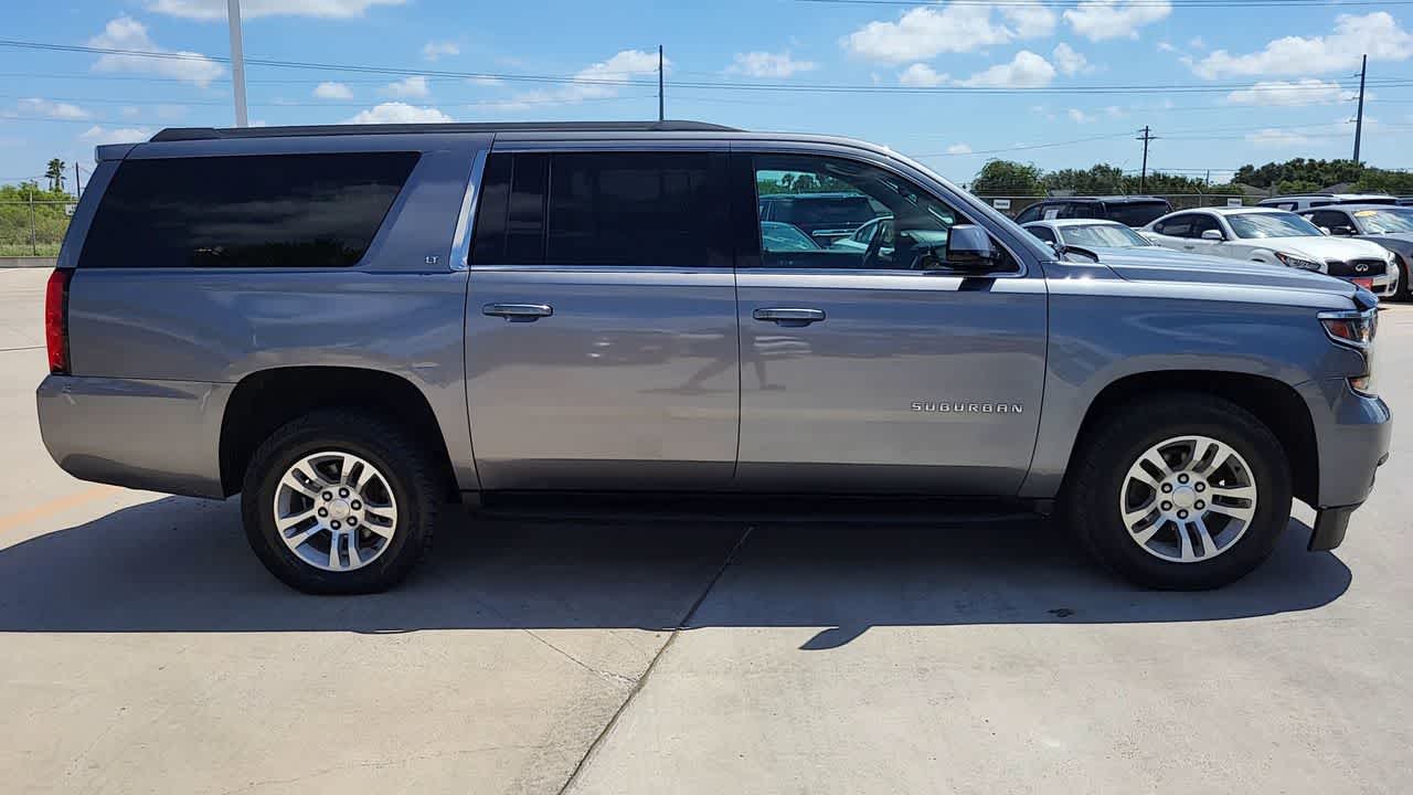 Thumbnail: 2019 Chevrolet Suburban - 9