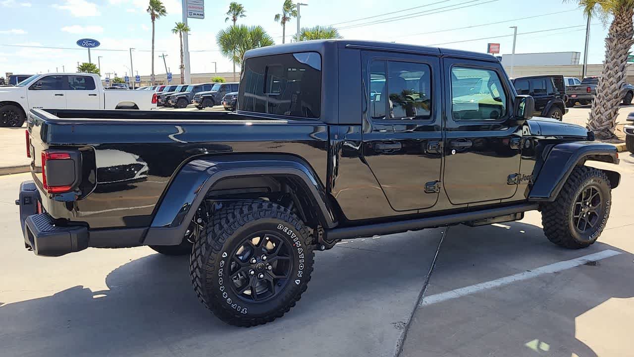 Thumbnail: 2026 Jeep Gladiator - 8