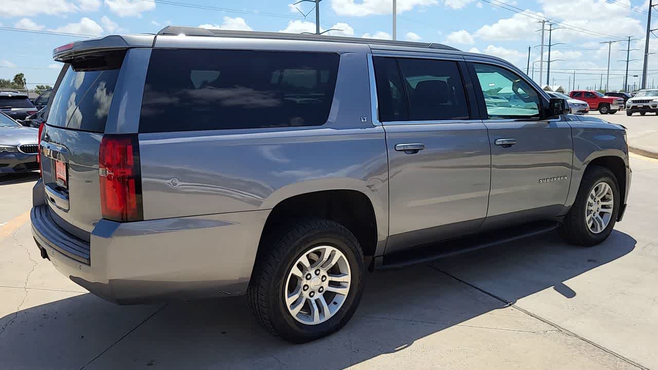 Thumbnail: 2019 Chevrolet Suburban - 8
