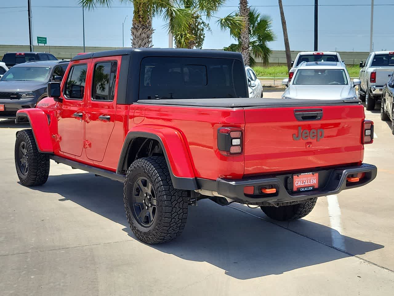 Thumbnail: 2023 Jeep Gladiator - 12