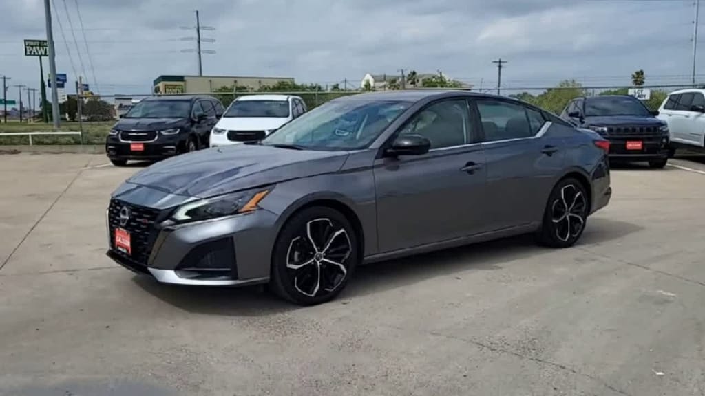 Used 2024 Nissan Altima 2.5 SR Sedan
