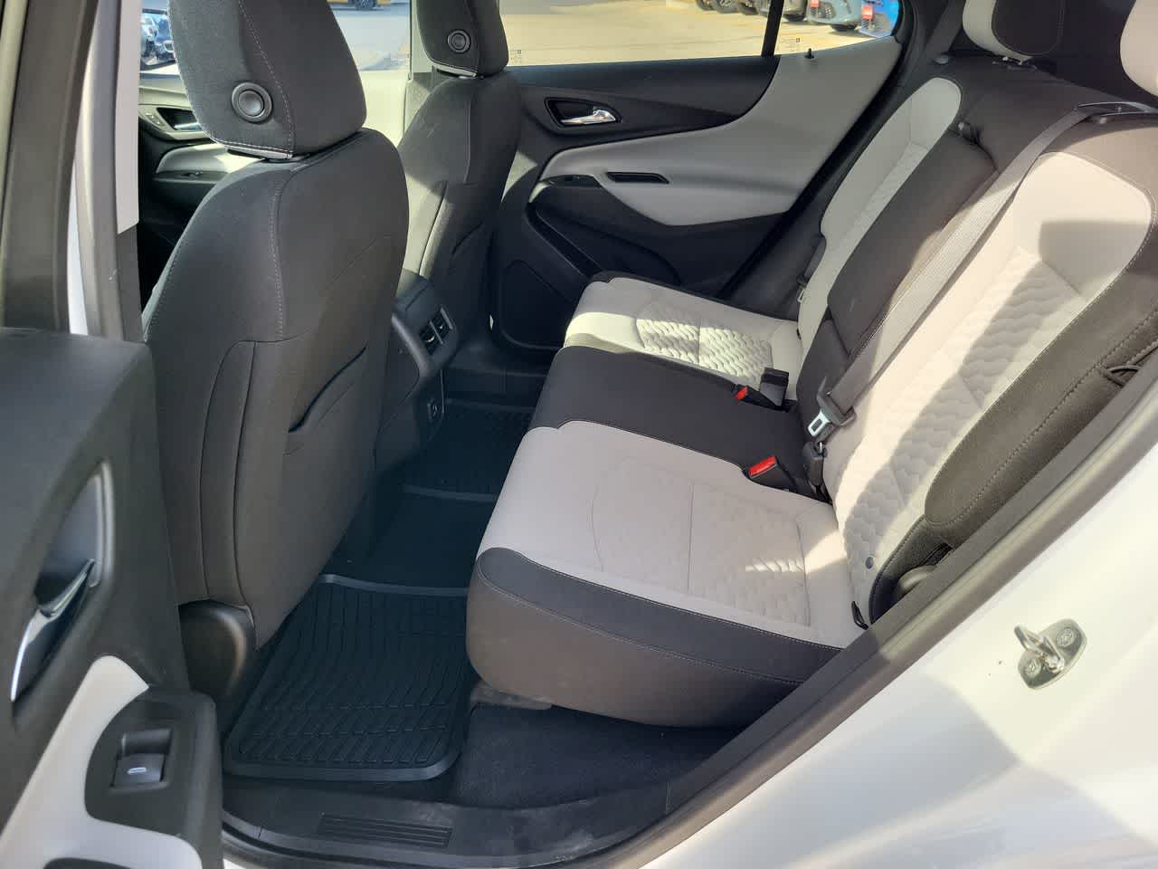Thumbnail: 2021 Chevrolet Equinox - 21