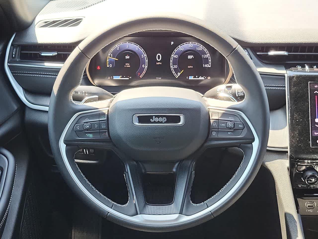 Thumbnail: 2025 Jeep Grand Cherokee - 23