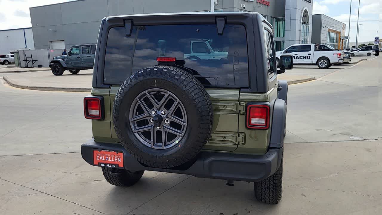 Thumbnail: 2026 Jeep Wrangler - 7