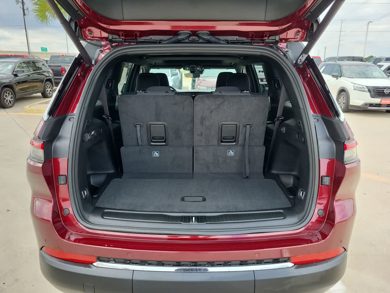 Thumbnail: 2025 Jeep Grand Cherokee - 27