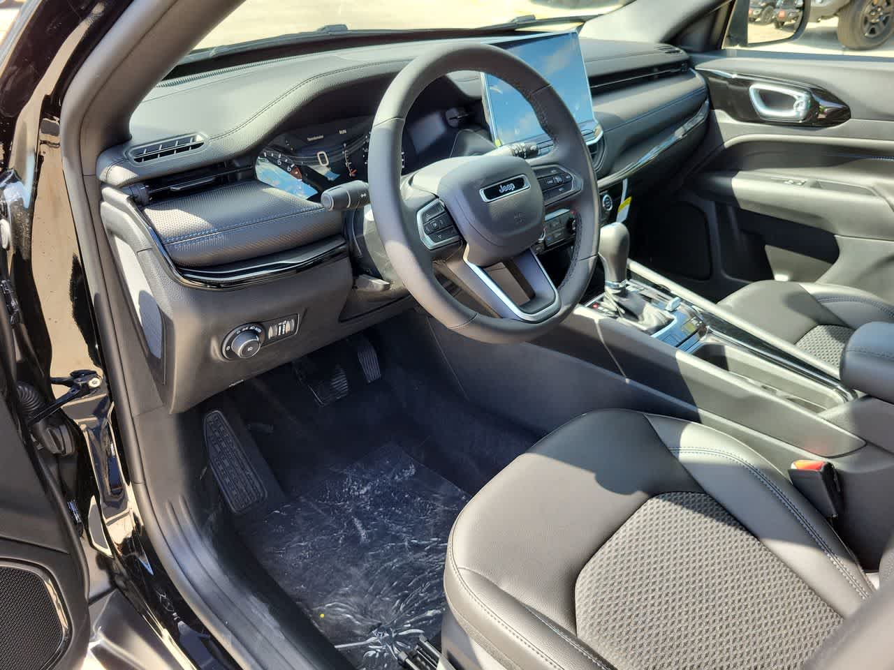 Thumbnail: 2026 Jeep Compass - 10