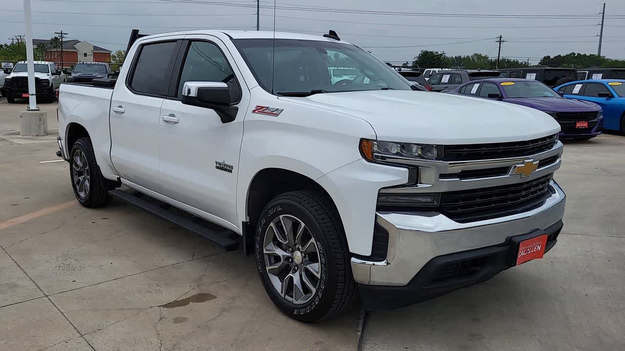 Thumbnail: 2020 Chevrolet Silverado 1500 - 3