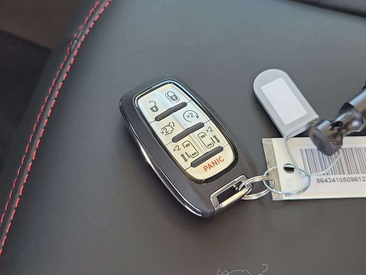 Thumbnail: 2026 Chrysler Pacifica - 27