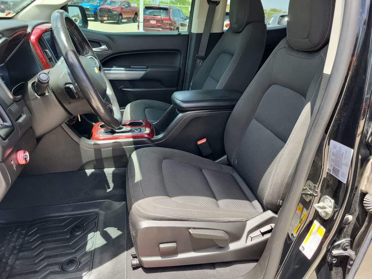 Thumbnail: 2020 Chevrolet Colorado - 19