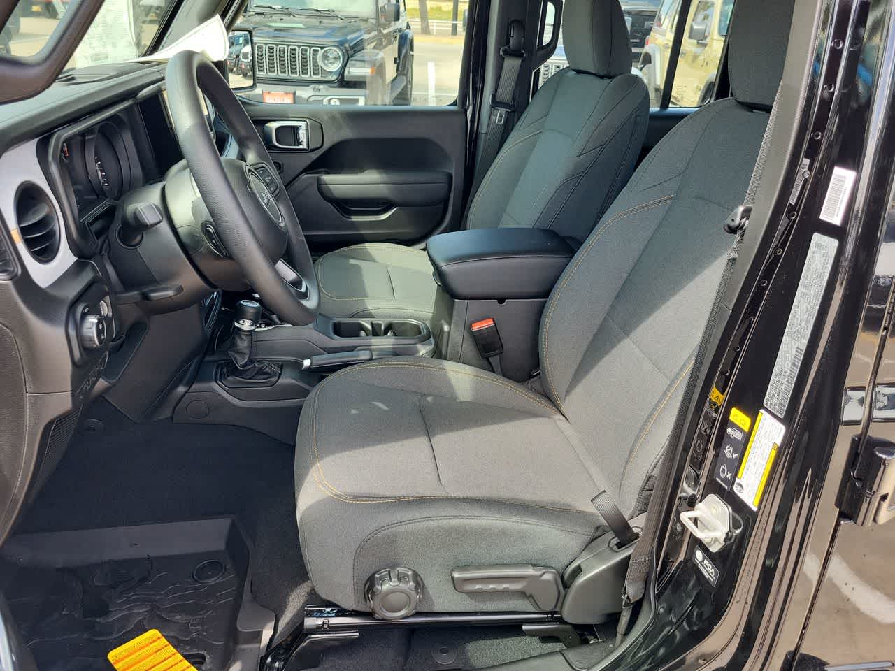 Thumbnail: 2026 Jeep Gladiator - 19