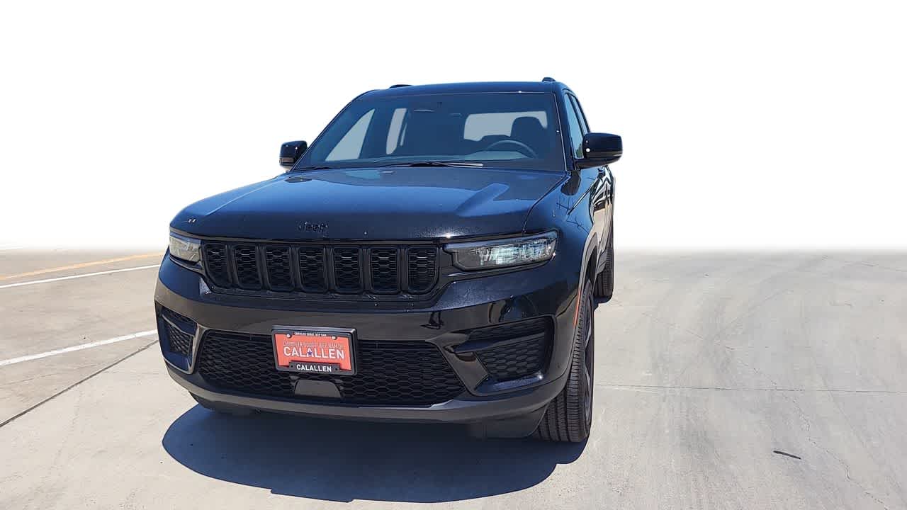 Thumbnail: 2025 Jeep Grand Cherokee - 3
