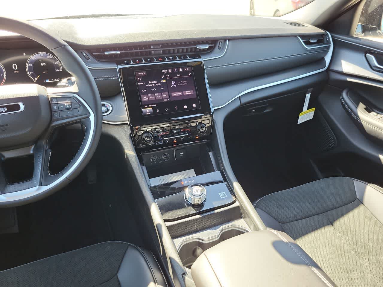 Thumbnail: 2025 Jeep Grand Cherokee - 24