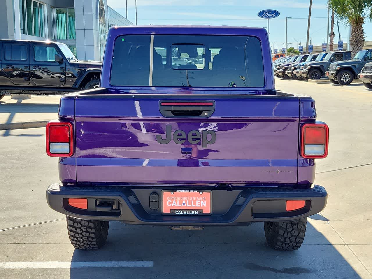 Thumbnail: 2026 Jeep Gladiator - 13