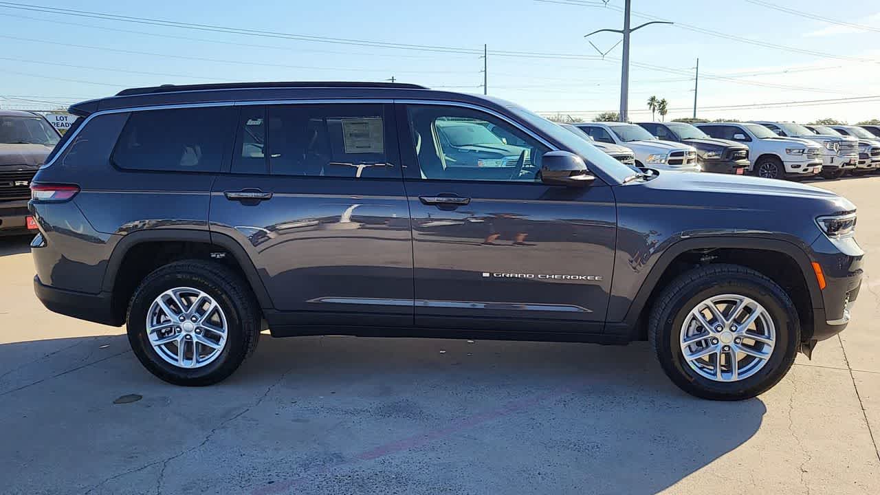 Thumbnail: 2025 Jeep Grand Cherokee - 9