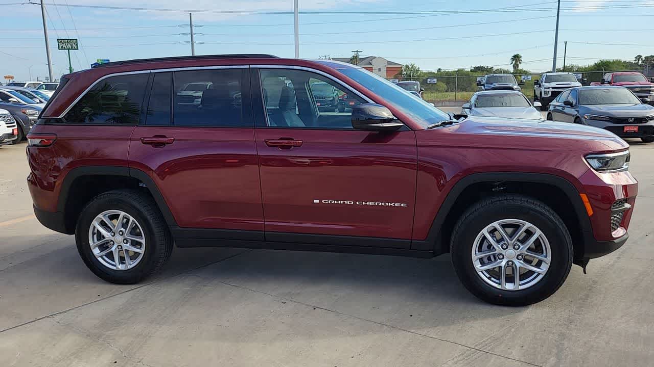 Thumbnail: 2025 Jeep Grand Cherokee - 9