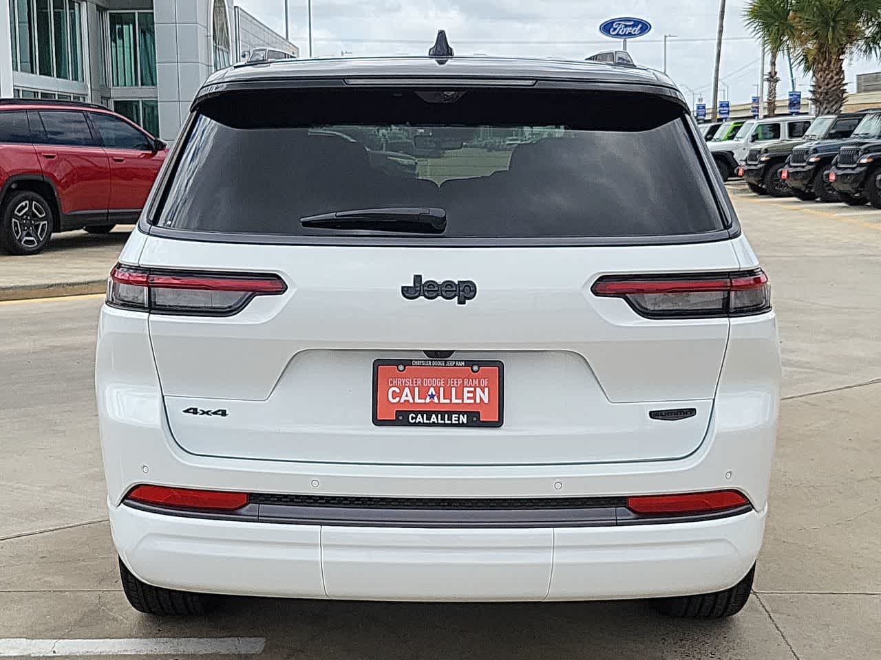 Thumbnail: 2026 Jeep Grand Cherokee - 13