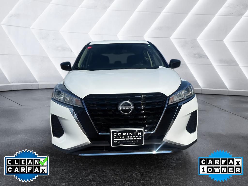 2023 Nissan Kicks S photo 2