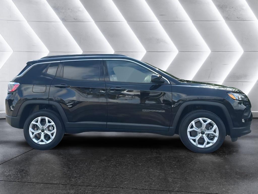 2025 Jeep Compass Latitude - Photo 9