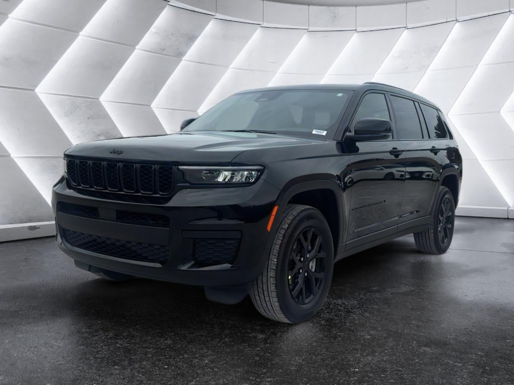 New 2025 Jeep Grand Cherokee Laredo SUV