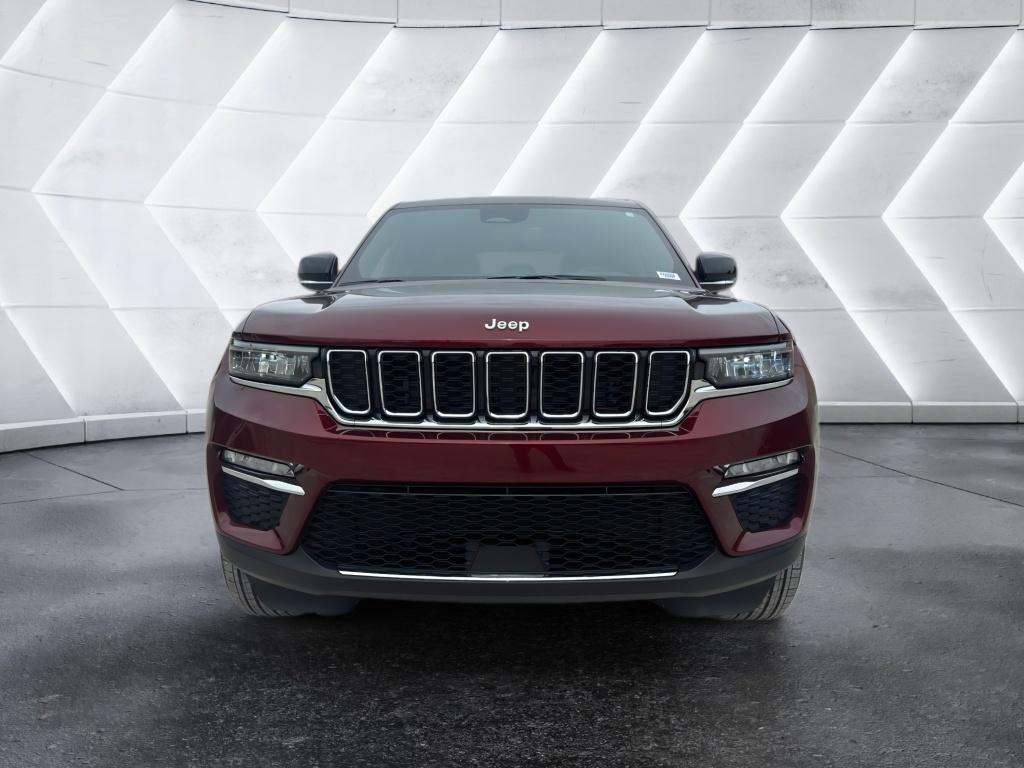 2025 Jeep Grand Cherokee Limited photo 2