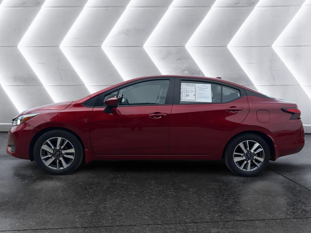 2024 Nissan Versa 1.6 SV photo 4
