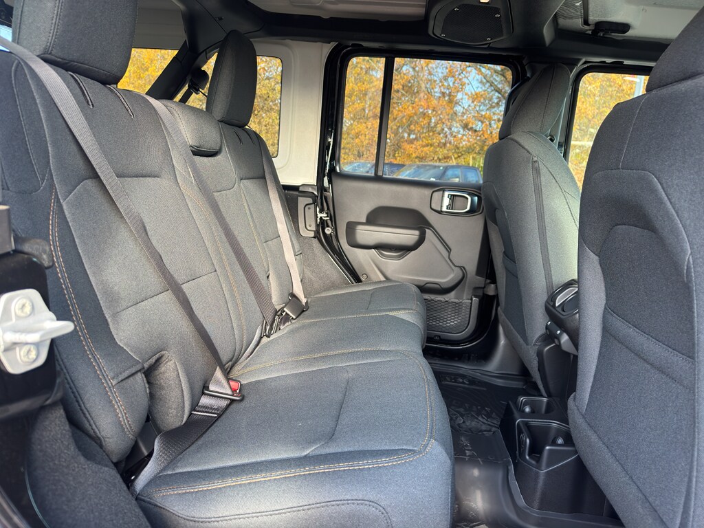 2026 Jeep Wrangler 4-Door Sport - Photo 17