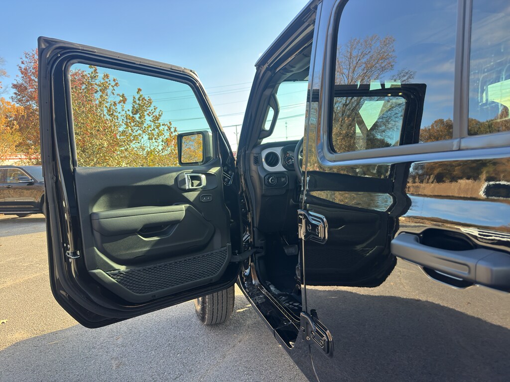 2026 Jeep Wrangler 4-Door Sport - Photo 20
