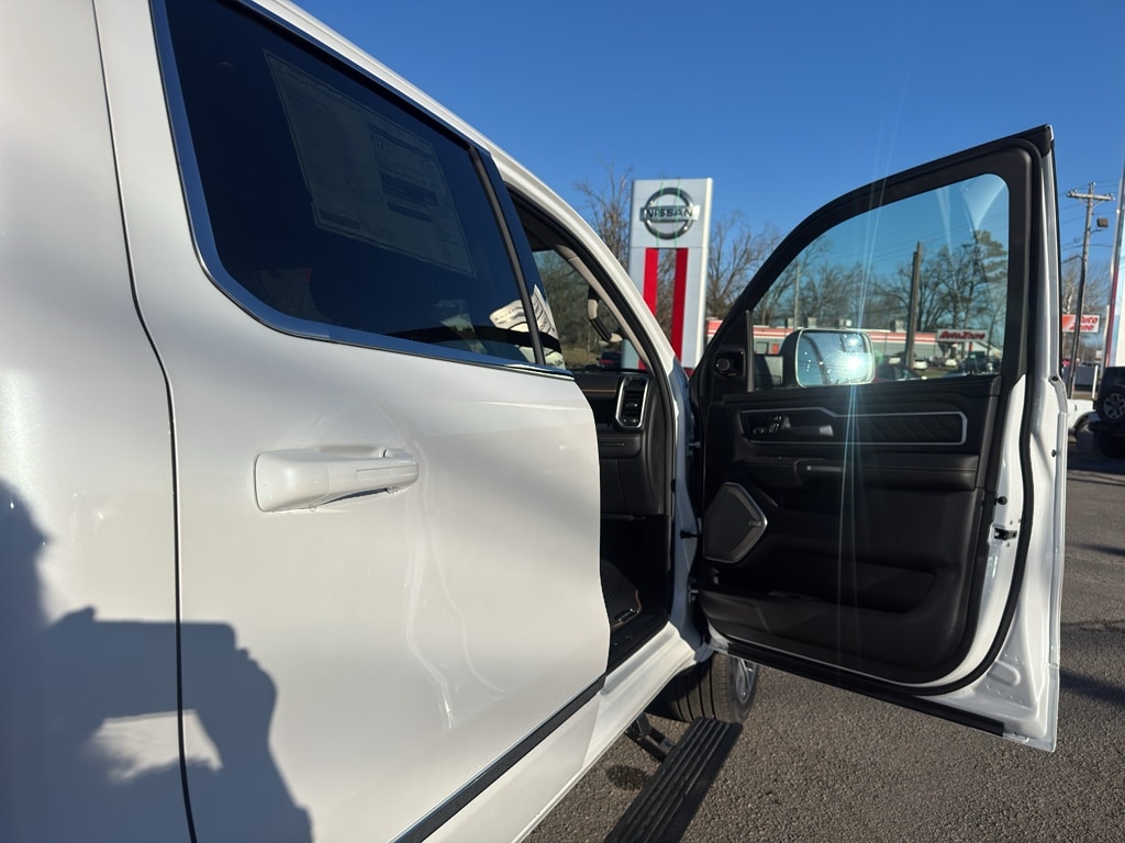 2026 RAM 1500 Tungsten - Photo 20