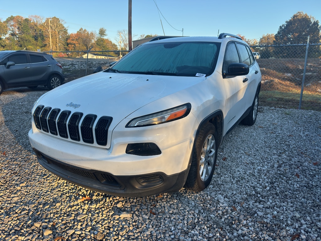 Used 2016 Jeep Cherokee Sport FWD SUV