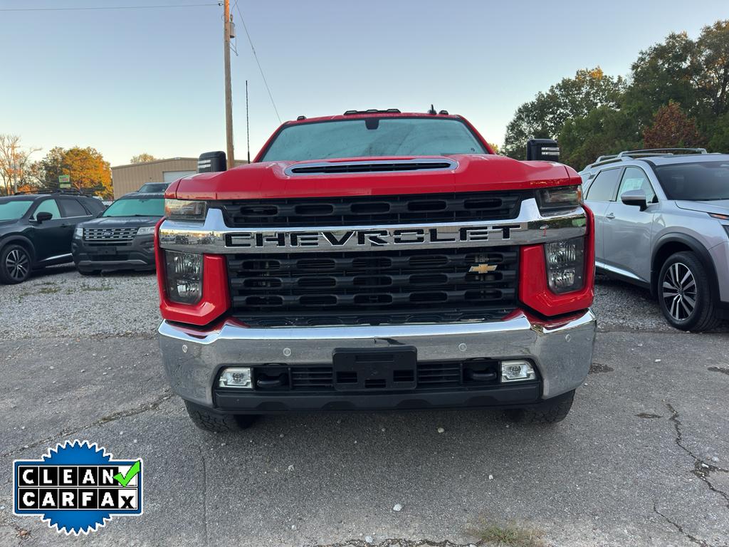 2023 Chevrolet Silverado 2500HD LT photo 2