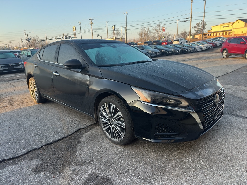Used 2024 Nissan Altima 2.5 SL Sedan