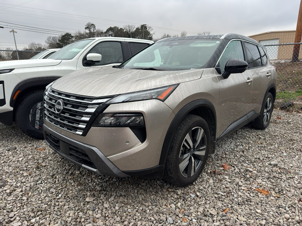 Used 2024 Nissan Rogue SL SUV