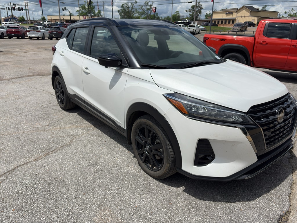 Used 2024 Nissan Kicks SR SUV