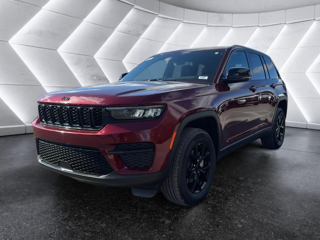 2025 Jeep Grand Cherokee Laredo photo 2