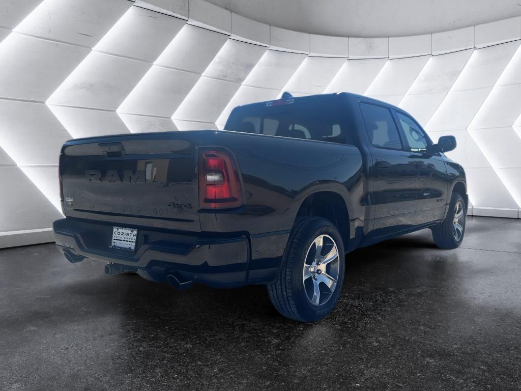 2026 RAM 1500 Express - Photo 8