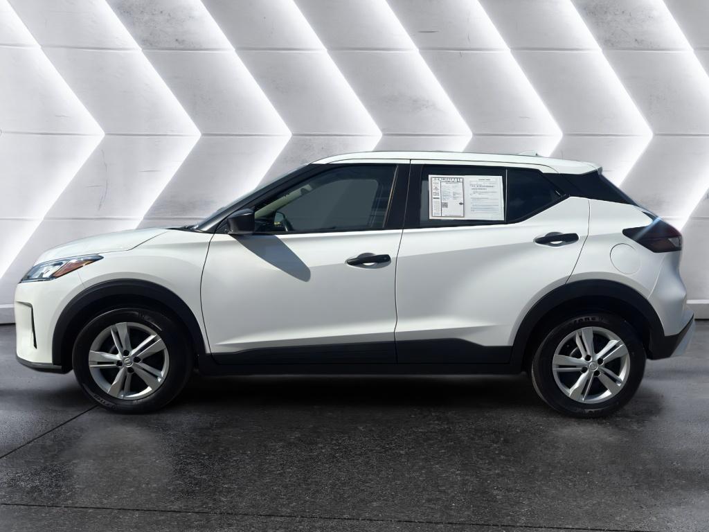 2023 Nissan Kicks S photo 4