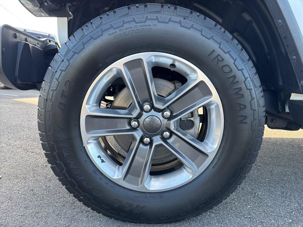 2020 Jeep Wrangler Unlimited Sahara - Photo 14